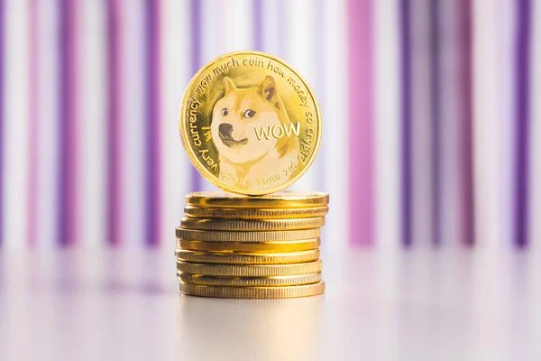 کاهش شدید قیمتی دوج‌کوین، آیا کار این میم‌کوین تمام است؟