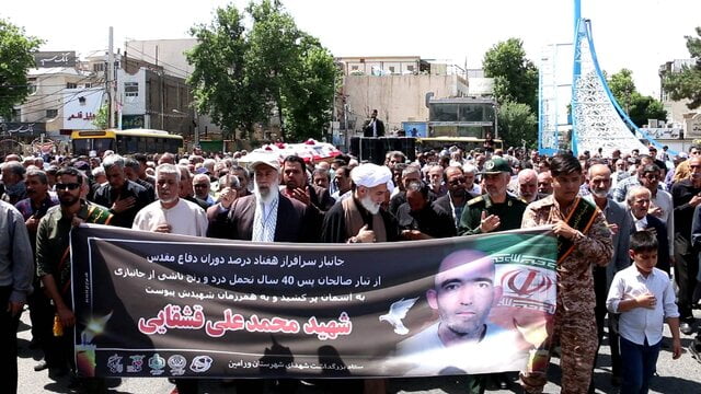 مراسم تشییع پیکر شهید دفاع مقدس محمد علی قشقایی در ورامین برگزار شد