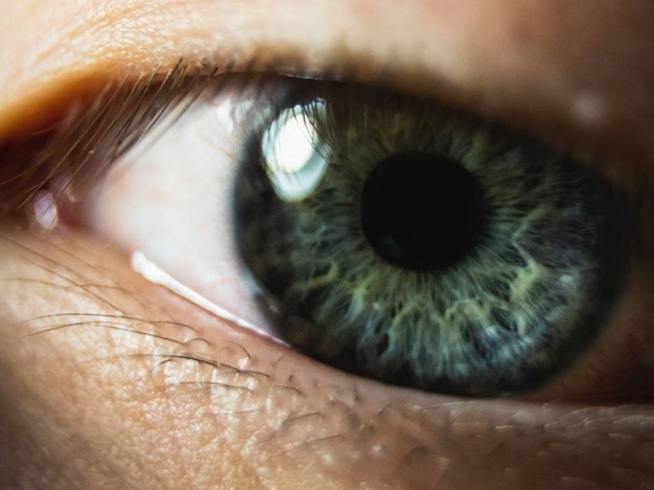 تشخیص زودهنگام بیماری پارکینسون با اسکن چشم
