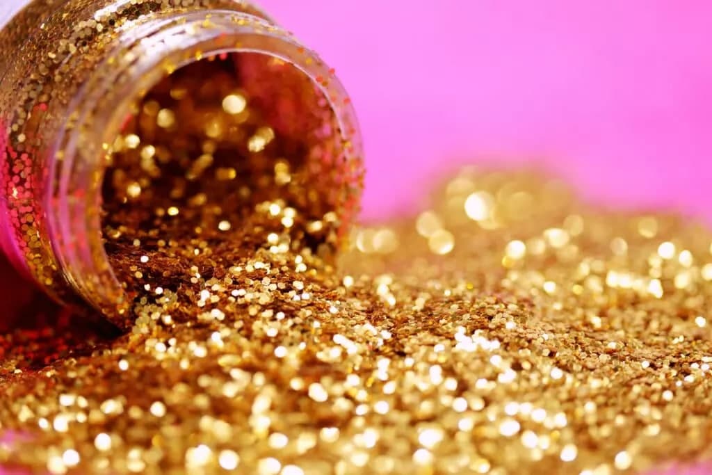 چرا از طلا برای زیورآلات استفاده میشود | دشمن طلا چه عنصری است | دشمن طلا چه فلزی است