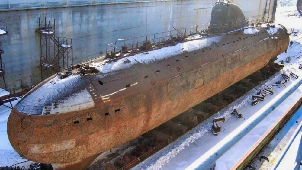 ۱۳۵ سازمان روسی با یکدیگر این زیردریایی هسته‌ای را ساختند!/ عکس