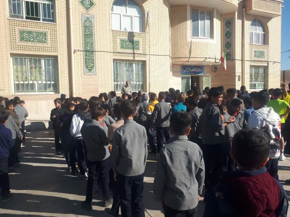 ساخت ۱۲۷۳ کلاس درس در قالب ۱۱۱ مدرسه در تهران در سال گذشته