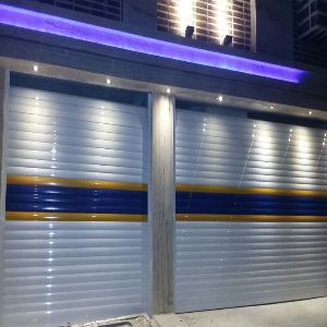 مزایا و معایب درب برقی مغازه