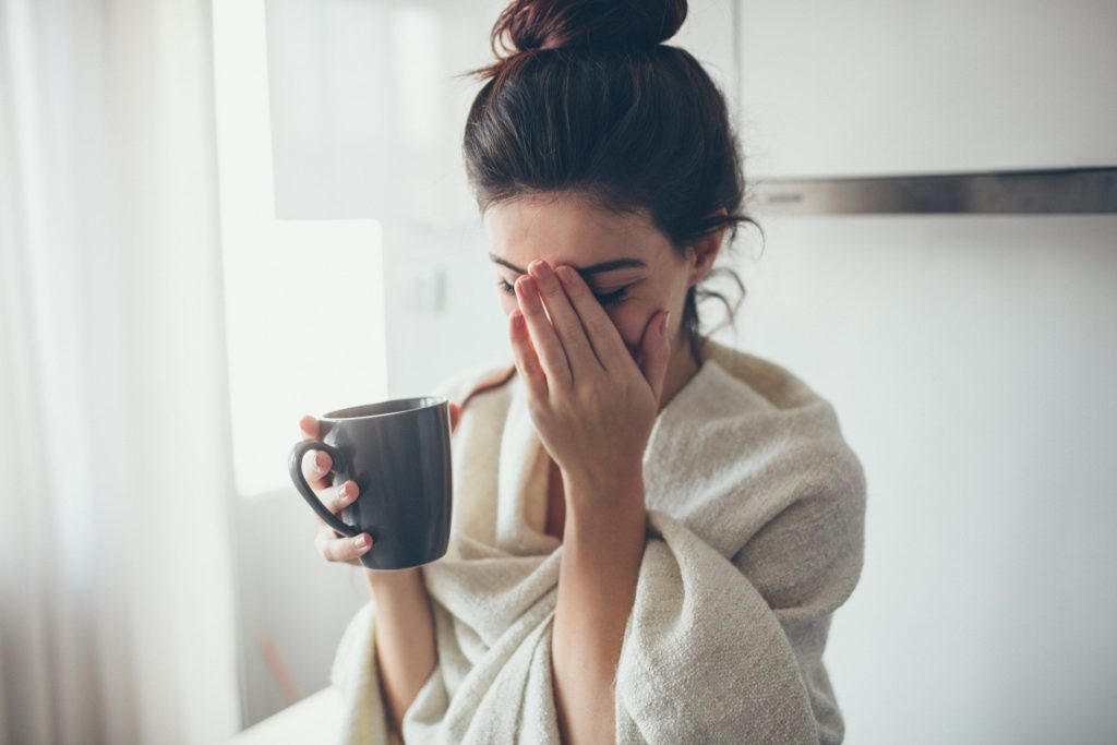 چرا قهوه نخوریم سردرد میگیریم
