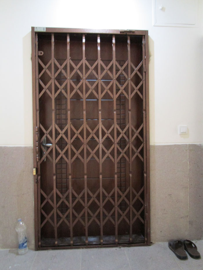 آکاردئونی چه طرح هایی از درب آکاردئونی برای خانه های مدرن مناسب اند؟