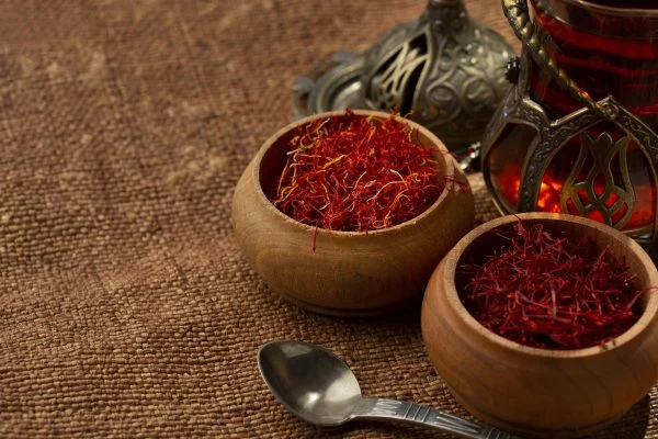 راهنمای کامل خرید زعفران اصل